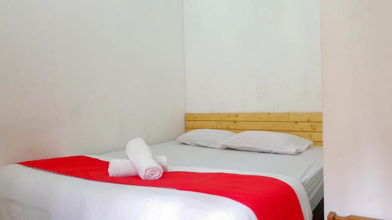 Ndalem Dasuriah Redpartner Naggulan Extérieur photo
